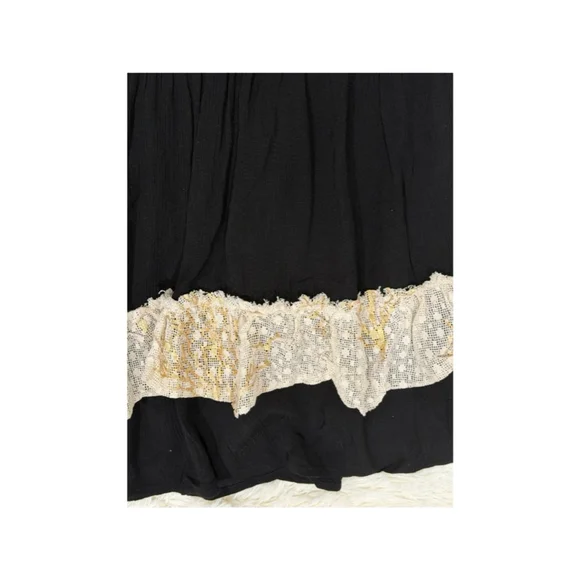 POL Black Midi Skirt with Beige Floral Embroidery - Size L (EUC) - Picture 4 of 6